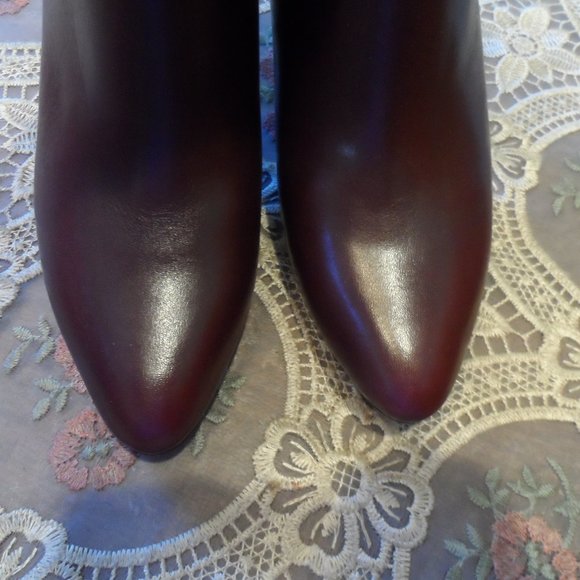 Coach Burgundy Calf Leather Ankle Boots w/ Buckle Detail Size 6M - Picture 11 of 16
